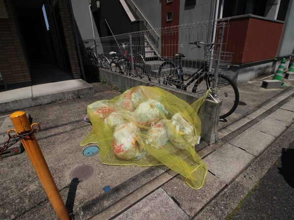 プランドール更屋敷の物件外観写真